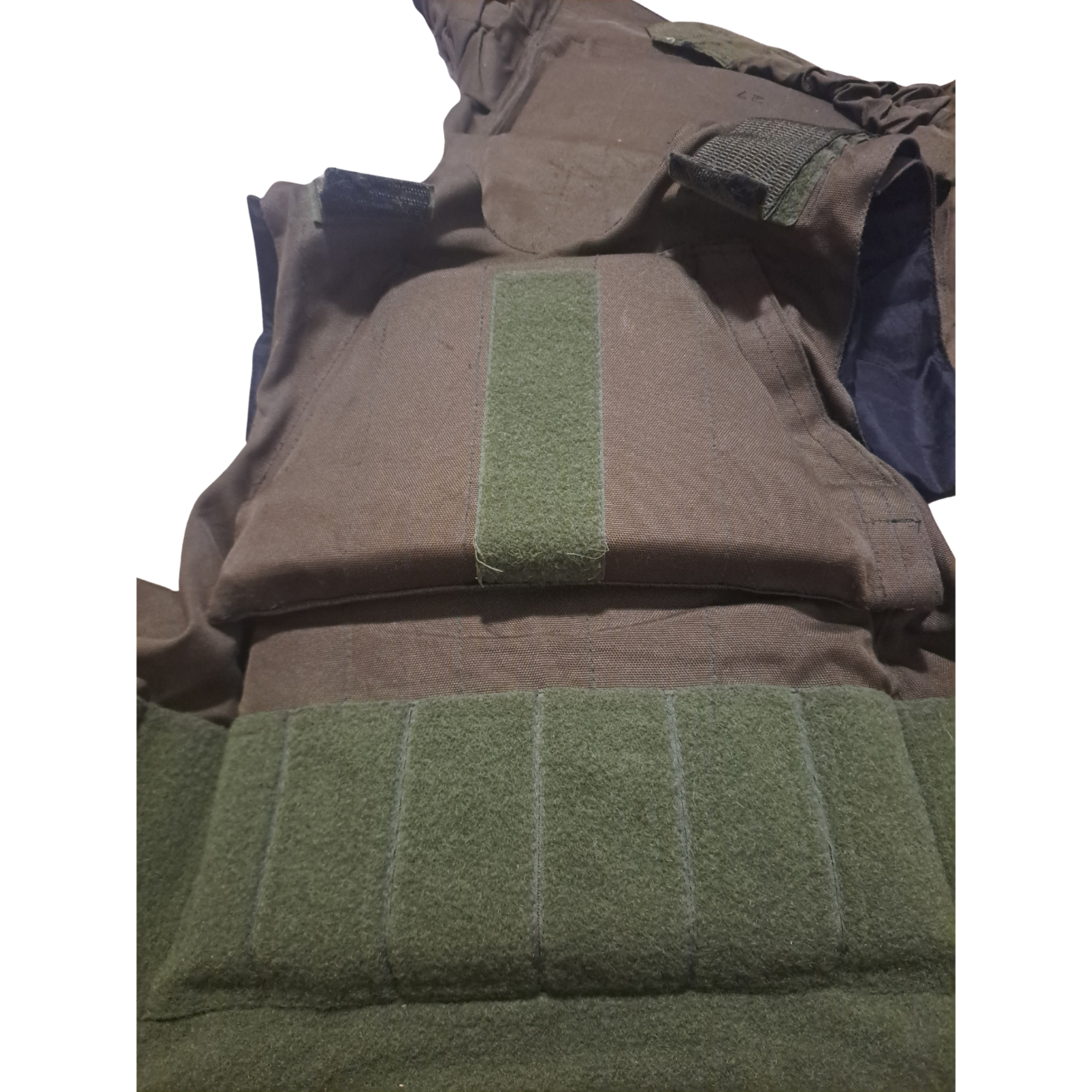 split armor plate overlap in a Russian Fort Defender 2 cover carrier vest
